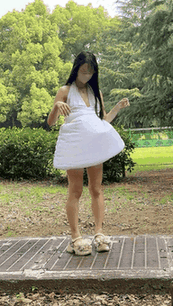 モンローのコスプレで通風孔モンローぱんちらしてきたよ